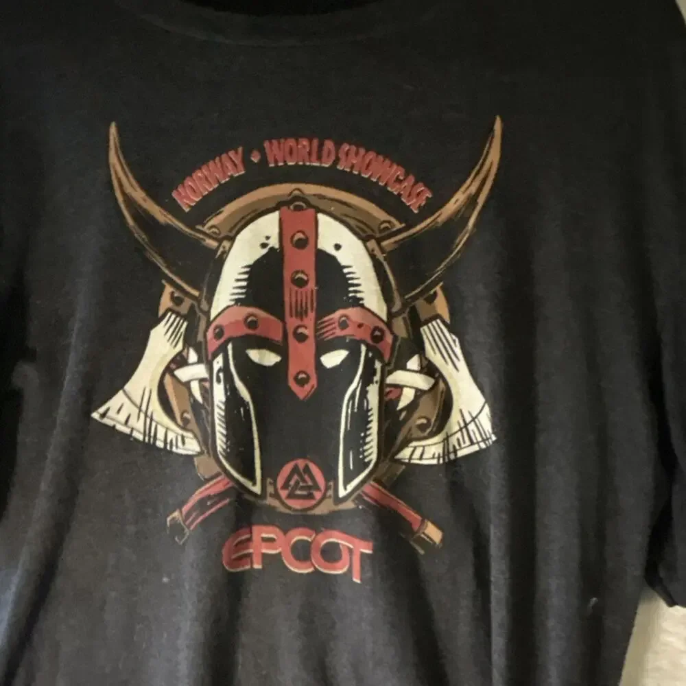 Disney EPCOT Viking Helmet‎ T Shirt Mens XXL Black Graphic Norway Pavilion Tee